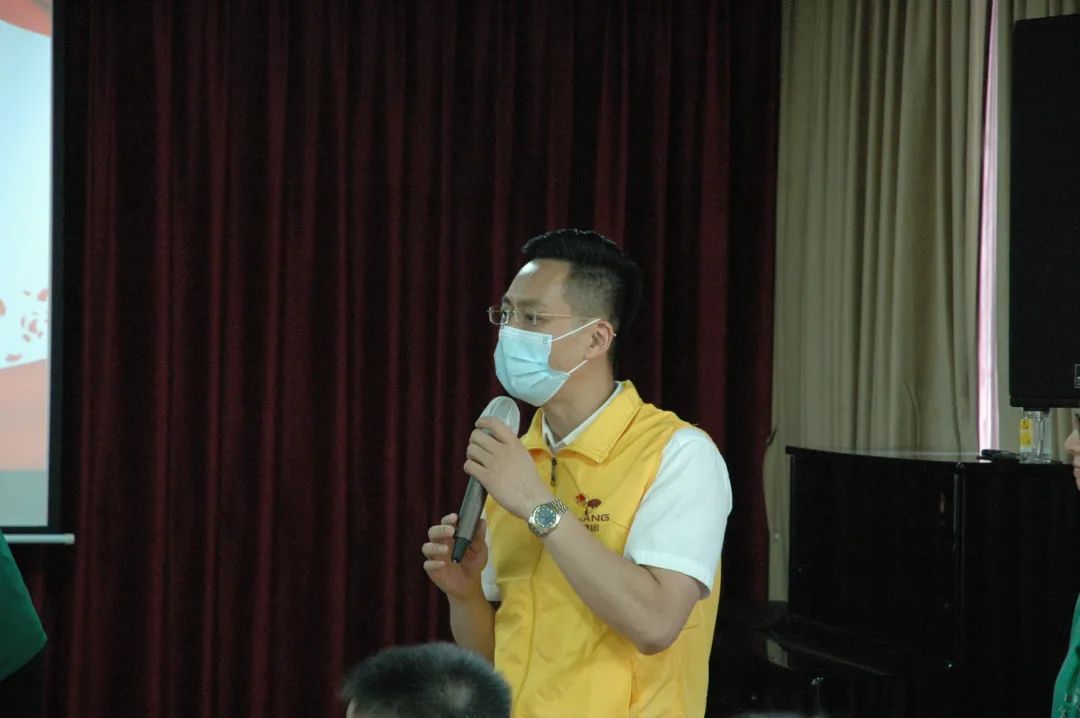 履行社會責任,彰顯企業擔當|華昌集團前往獅山鎮小塘社區康園中心開展慰問活動