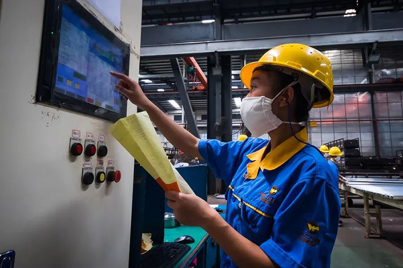 (華昌集團自動化立式陽極氧化生產線上排操作系統)